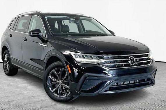 VOLKSWAGEN TIGUAN 4MOTION 2022 3VV2B7AX9NM104628 image